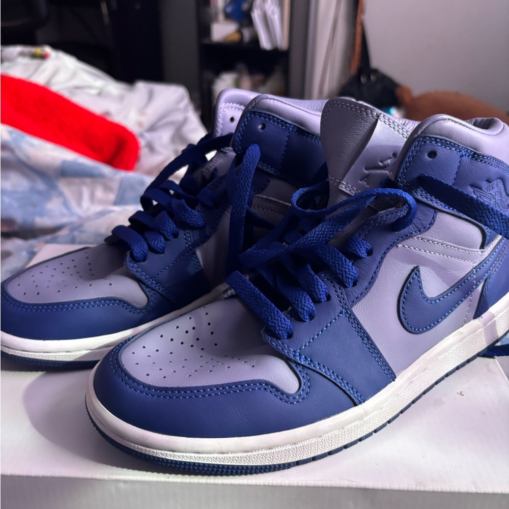 Women’s  Iron Purple/Deep royal blue Air Jordans 1 Mid SE